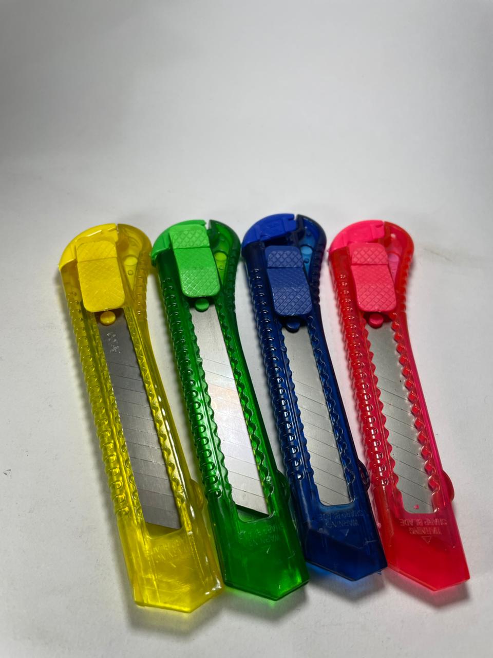 Estiletes (ou Cortadores de Segurança).